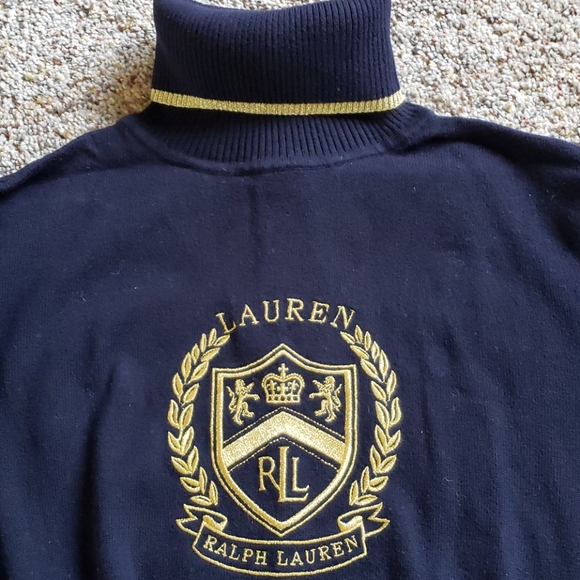 Sweater - Picture 3 of 3